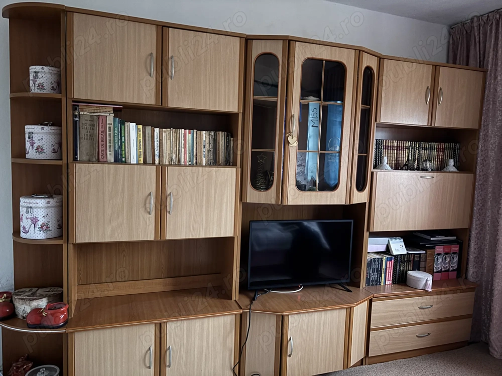 Mobilier dormitor sufragerie