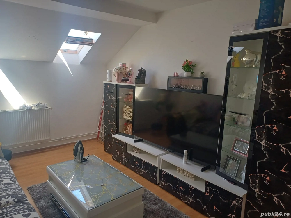 Vand apartament 2 camere 