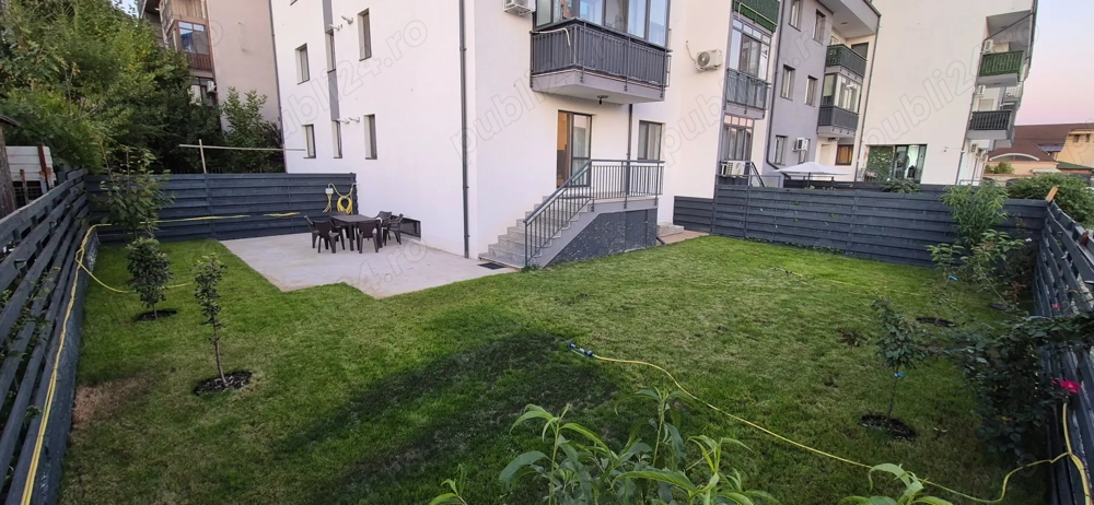  Inchiriez Apartament 2 cam + Curte 160mp ( centrala, parcare )