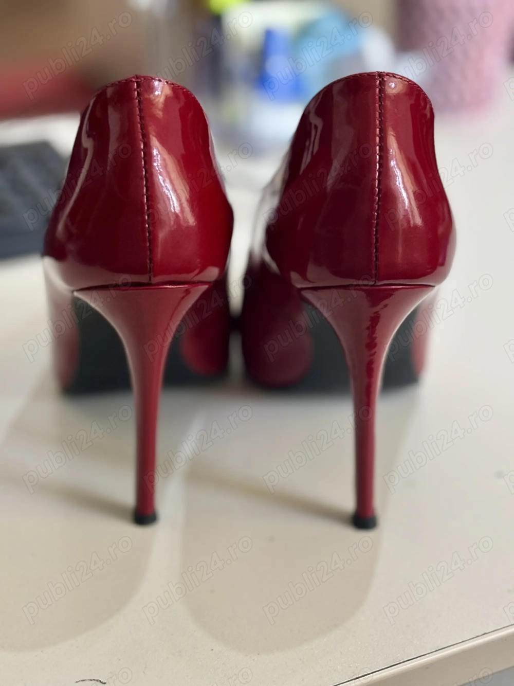 Vând pantofi stiletto piele naturală 