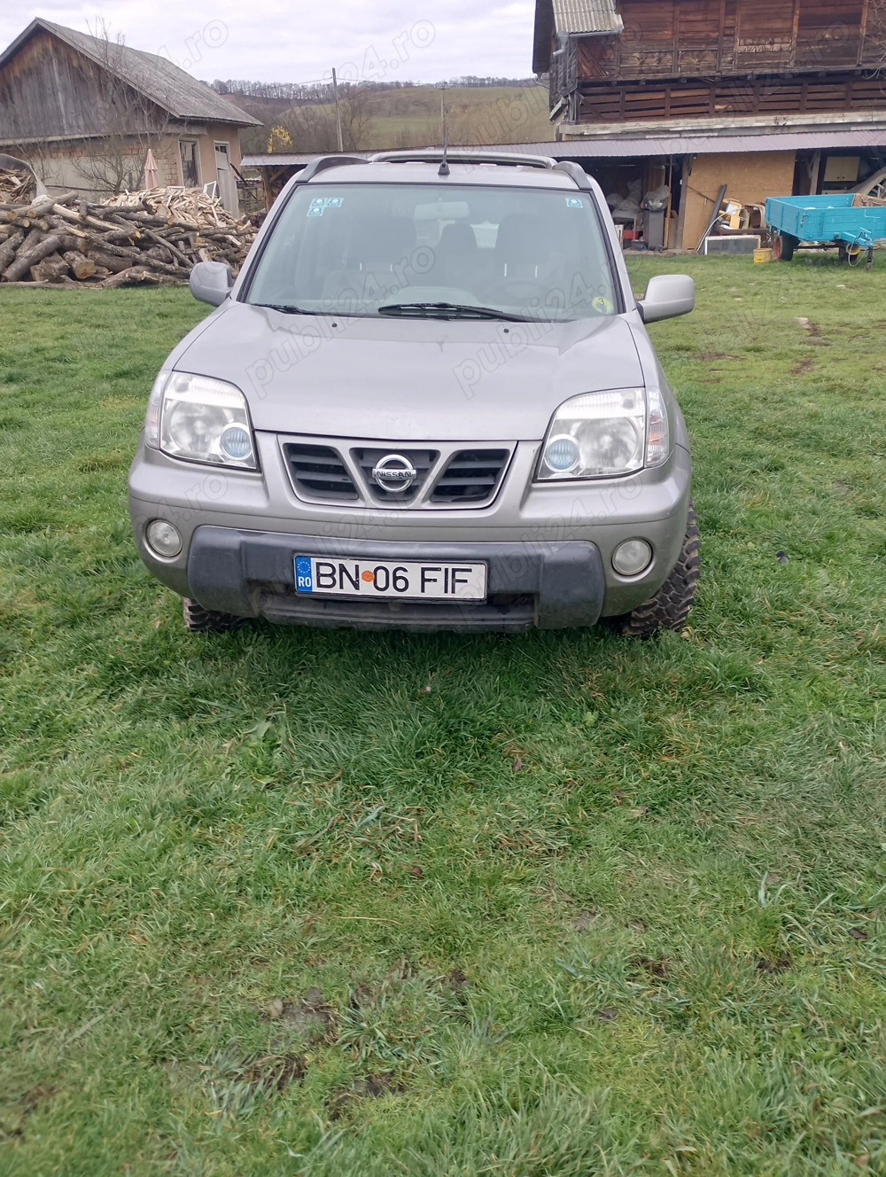 Vând Nissan X-trail