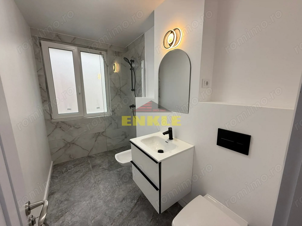 De vanzare apartament cu 2 camere, etaj2, RENOVAT IN TOATALITATE