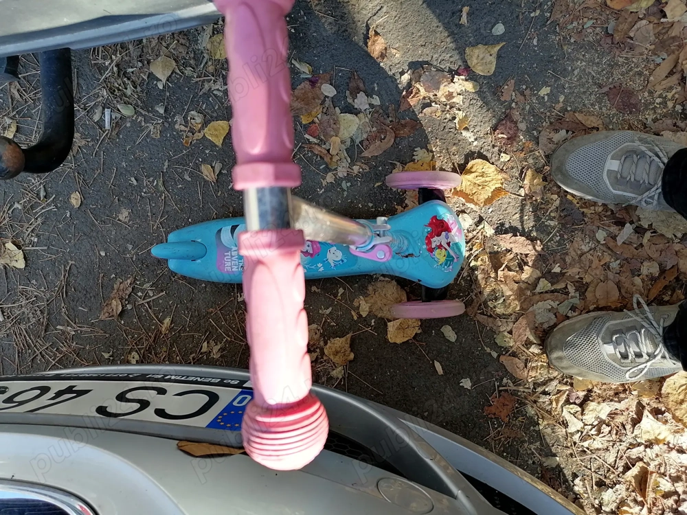 Trotineta și topogan 