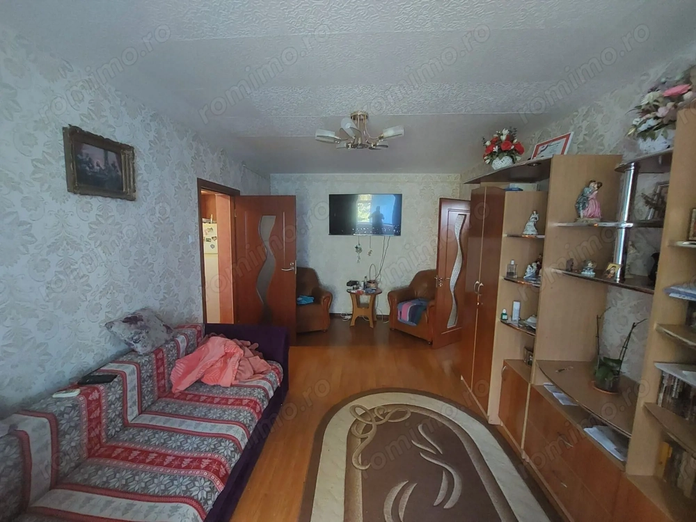 Vanzare apartament 2 camere in Titan, mobilat, utilat- 4min metrou C.Georgian