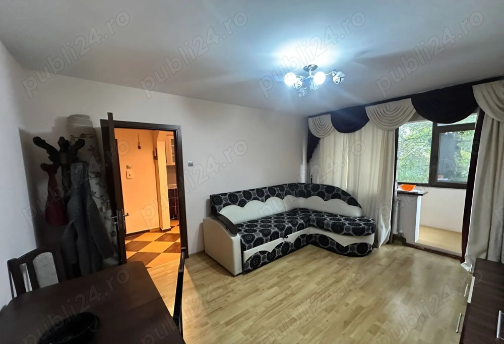 2 Camere Podu Ros - Decebal 