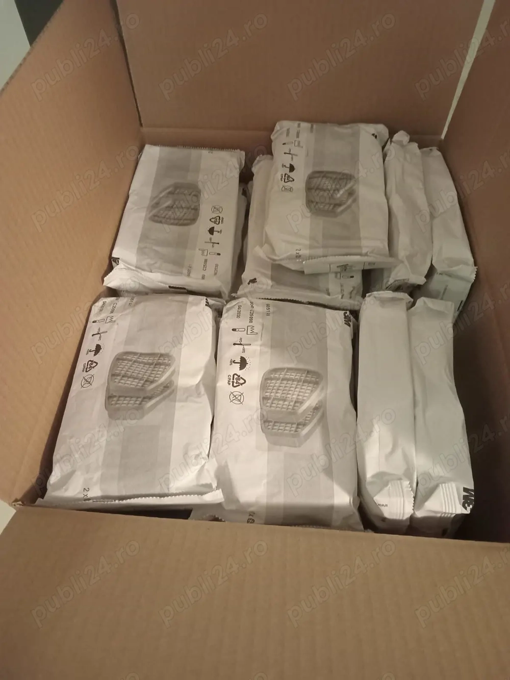 Măști de protectie 3M + filtre prefiltre capace,  150 lei , 