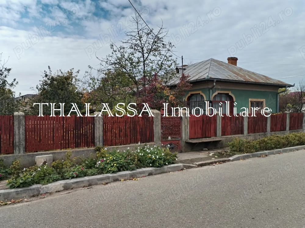 Casa cu teren - central Segarcea