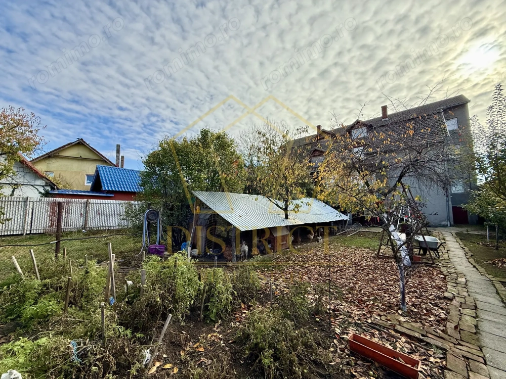 Duplex D+P+1E+M cu 7 camere | Utvin