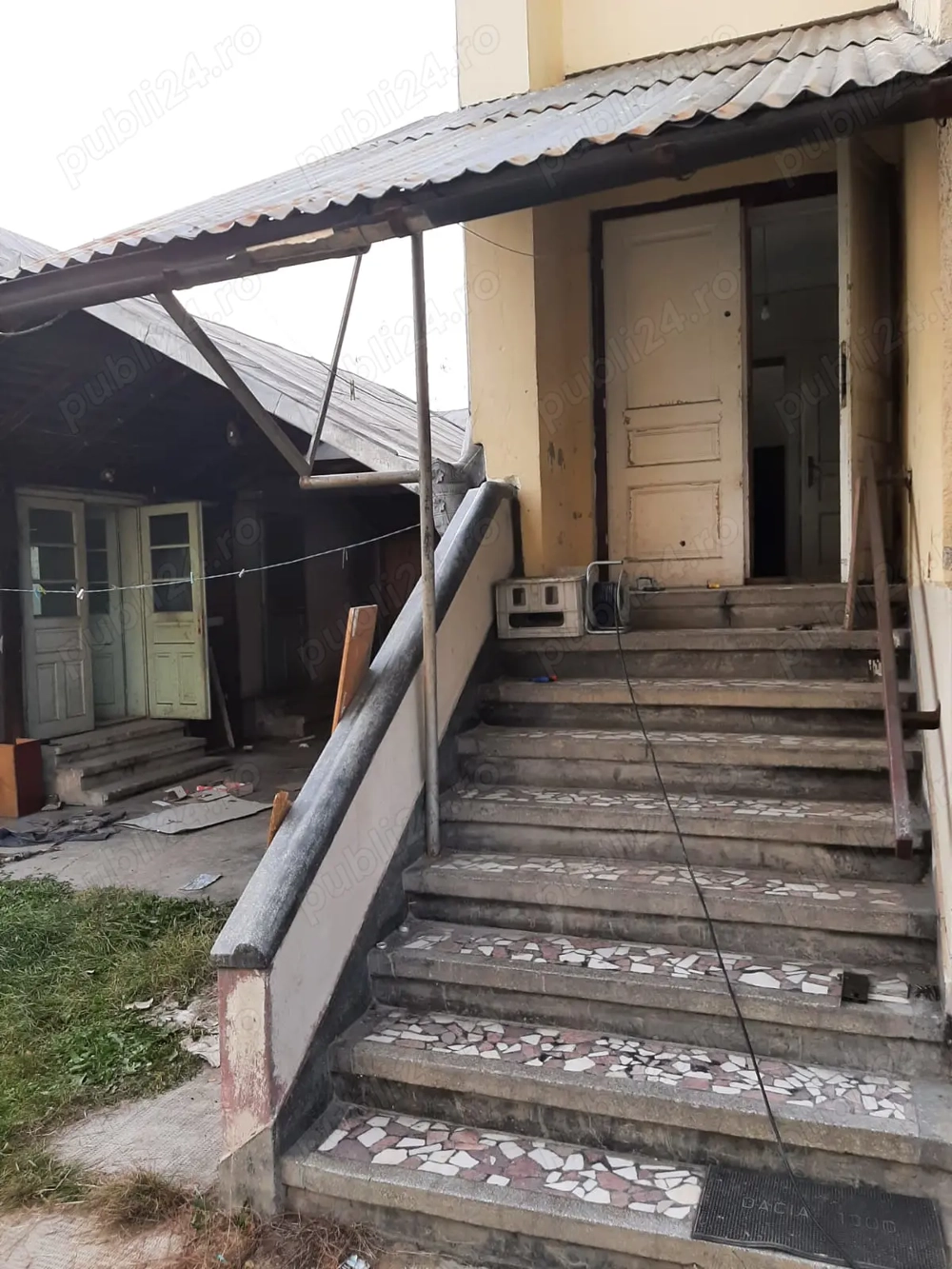 Vand casa str Stejarului nr 18 Gura Humorului judSuceava200.000 euro 