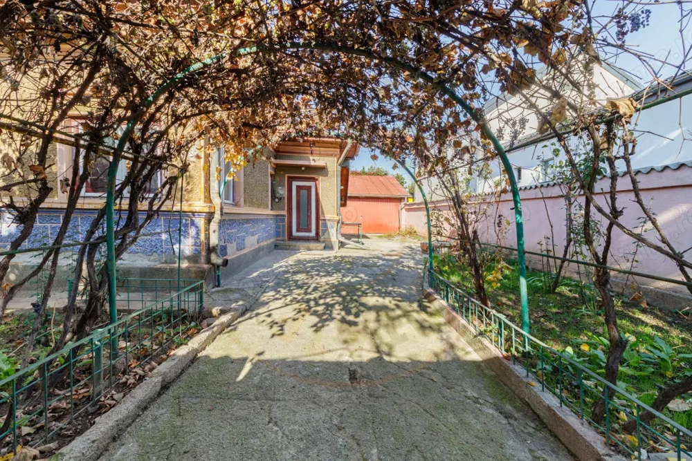 Casă cu teren 250 mp în Voluntari, str. Gheorghe Doja – oportunitate excelentă!