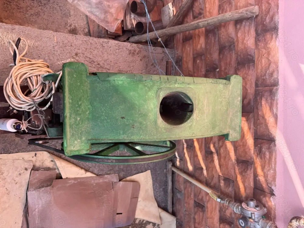 Masina de sfarnit porumb electrica