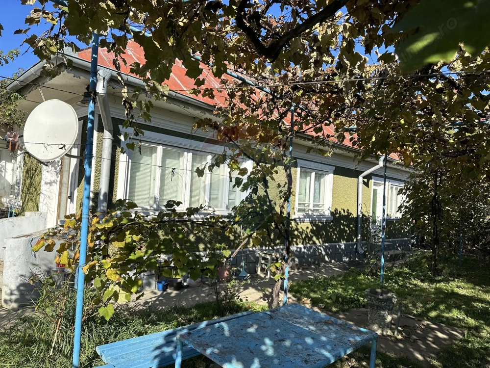 Casă / Vilă cu 3 camere de vânzare Piatra Soimului