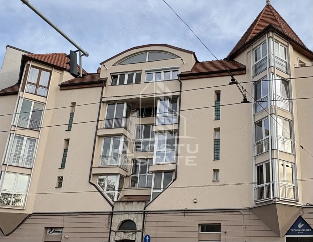 Vedere superbă spre Parcul Botanic, apartament 3 camere, Piața Unirii