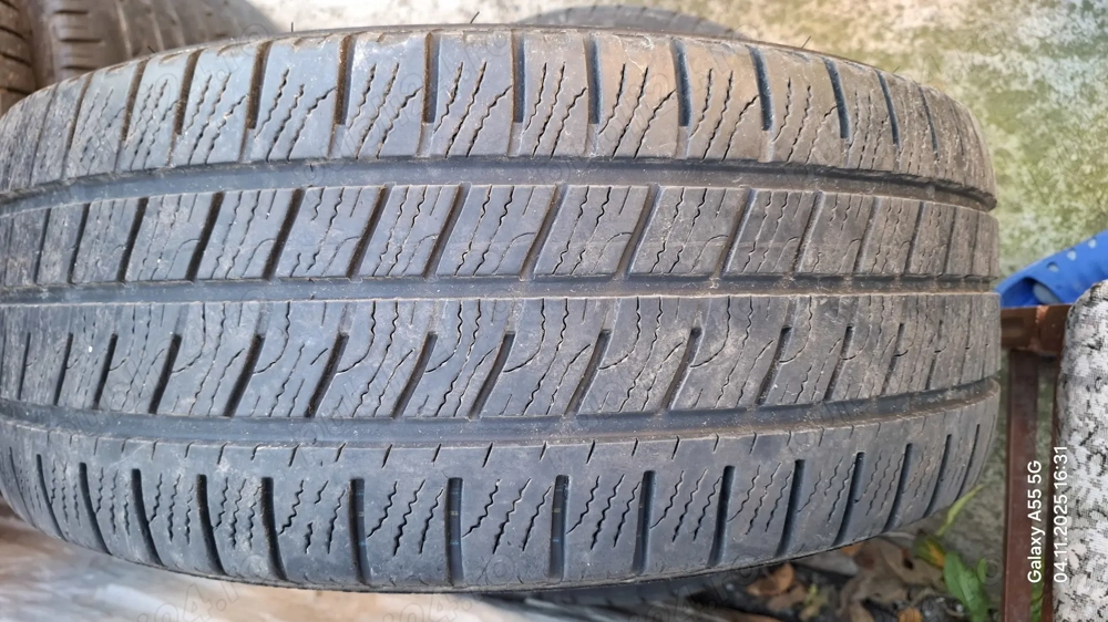 Vind un set de cauciucuri225/55/17C MS și un set de genți ptr mercedes vito