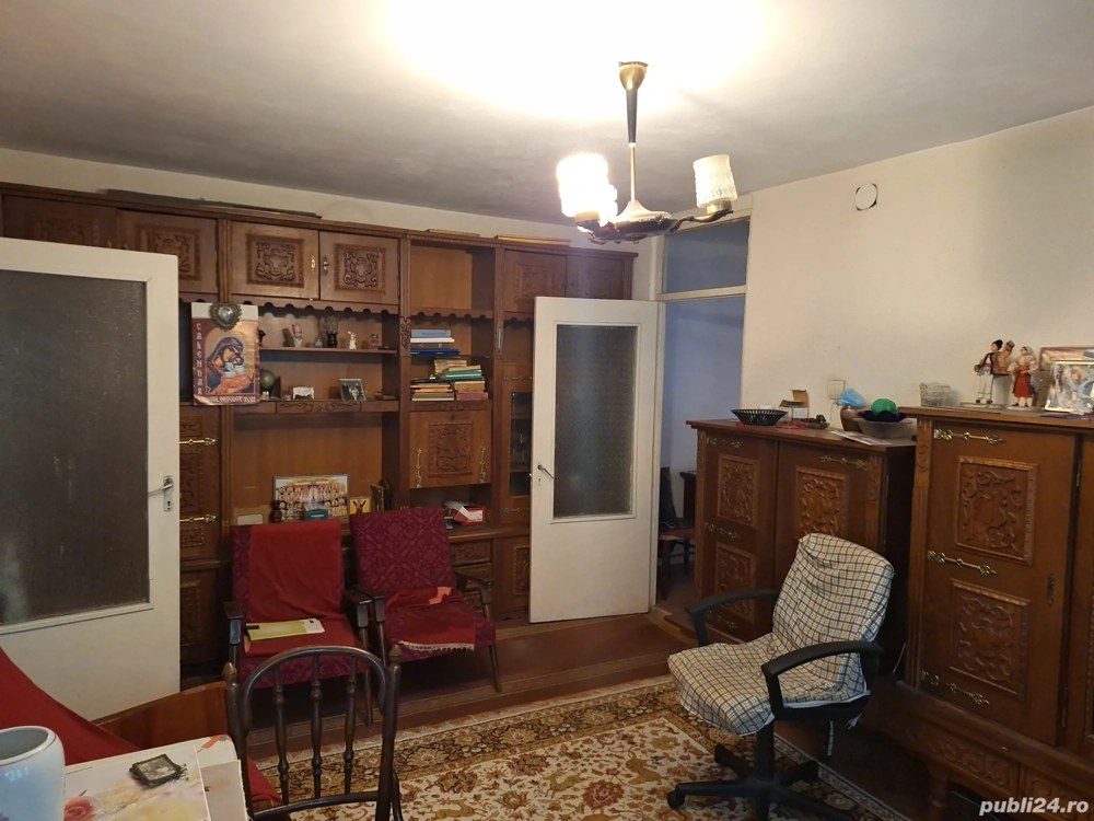 Apartament cu 4 camere