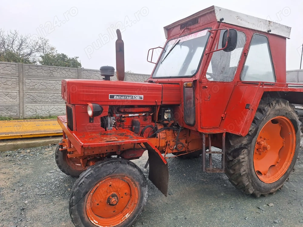 Tractor u650 de vânzare 