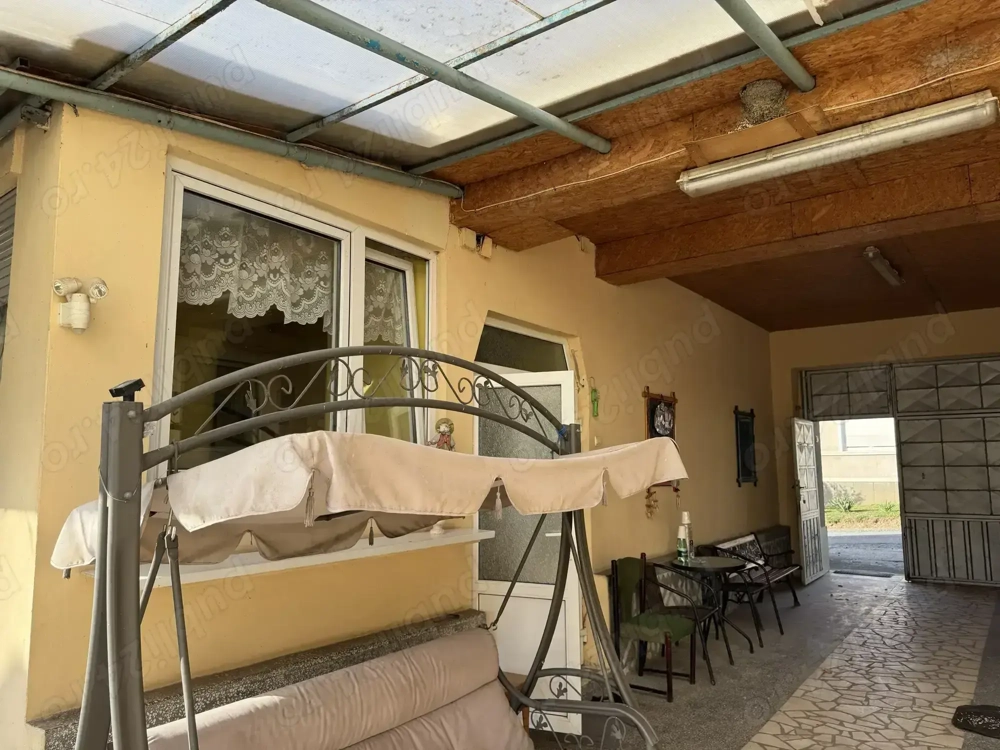 Vând casa Moniom Caras-Severin la 3 km de Resita 