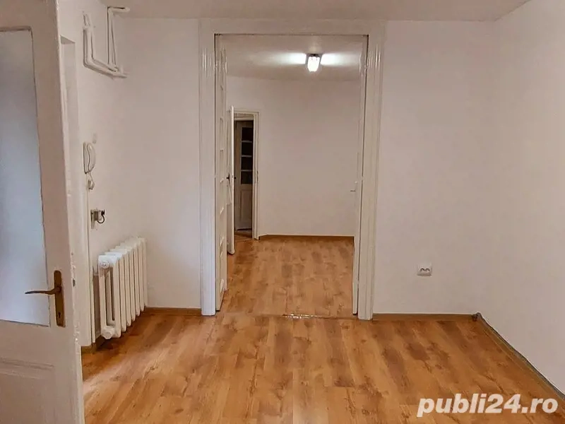 Casa  Vila 6camere 1000 euro