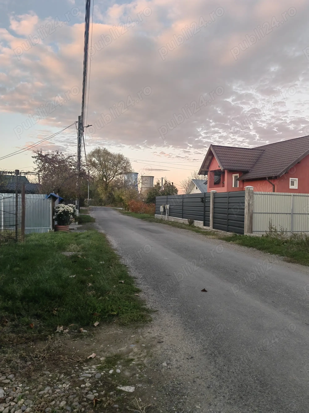  Teren de vânzare   806 mp, Bacau, Izvoare, Str. Cireșoaiei