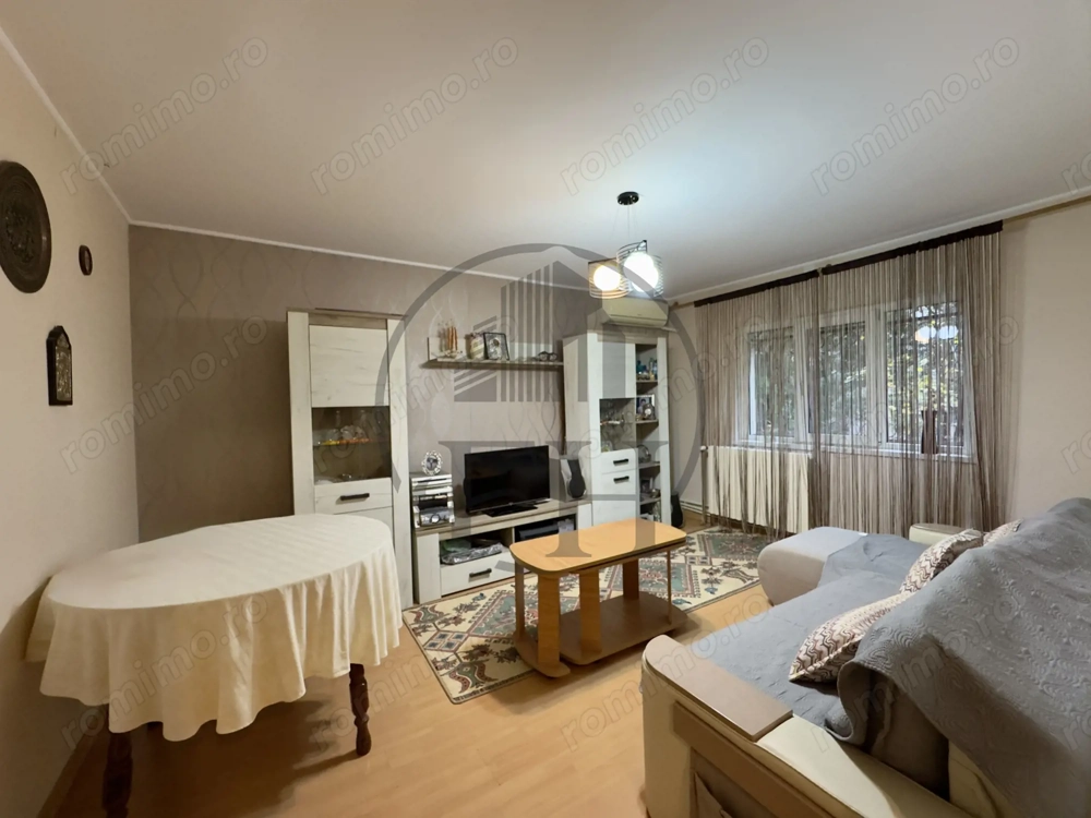 Apartament 3 camere de vanzare Constanta, zona Inel I