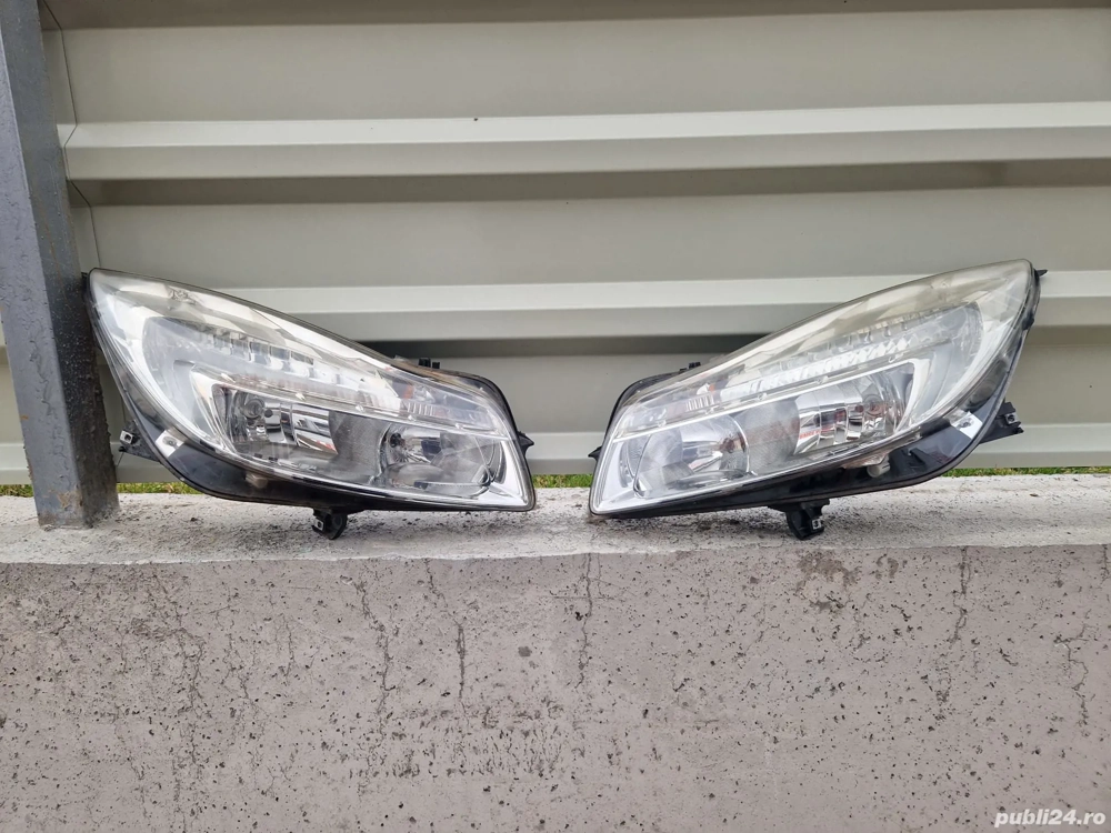 Set faruri Opel Insignia NFL Europa impecabile