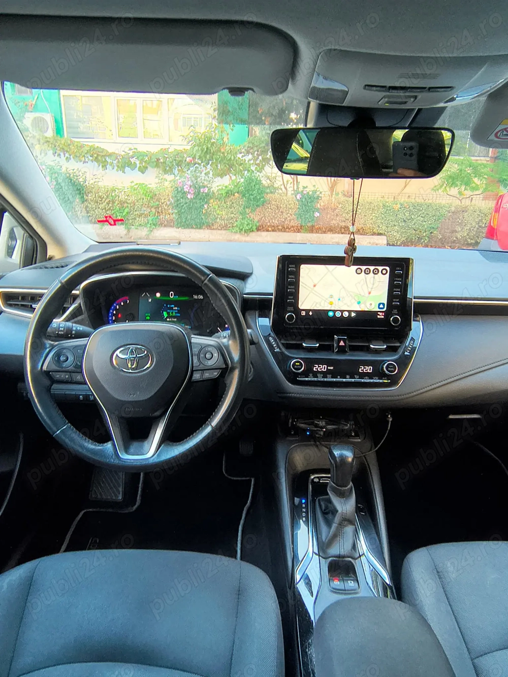 Toyota Corolla Hybrid in garanție 92000 lei