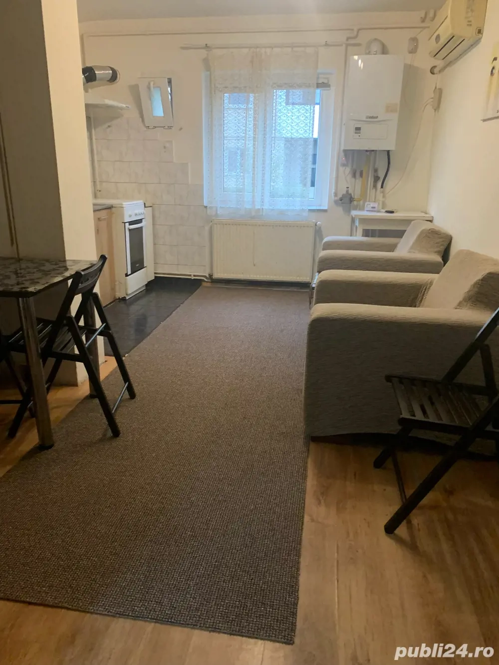 Proprietar inchiriez apartament 2 camere 