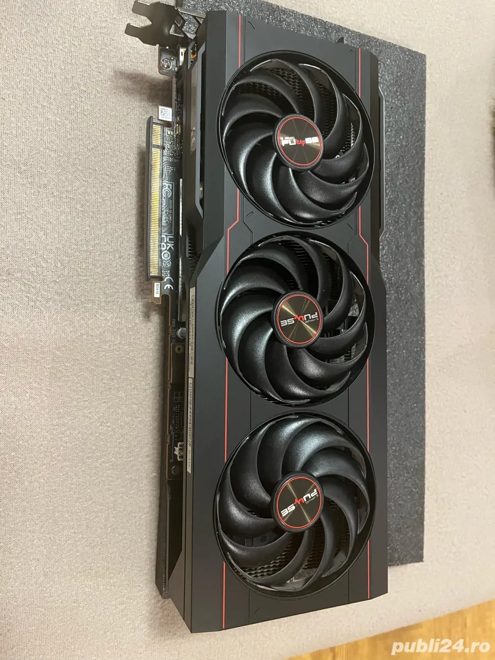 Placa video Radeon RX 6800 SAPPHIRE