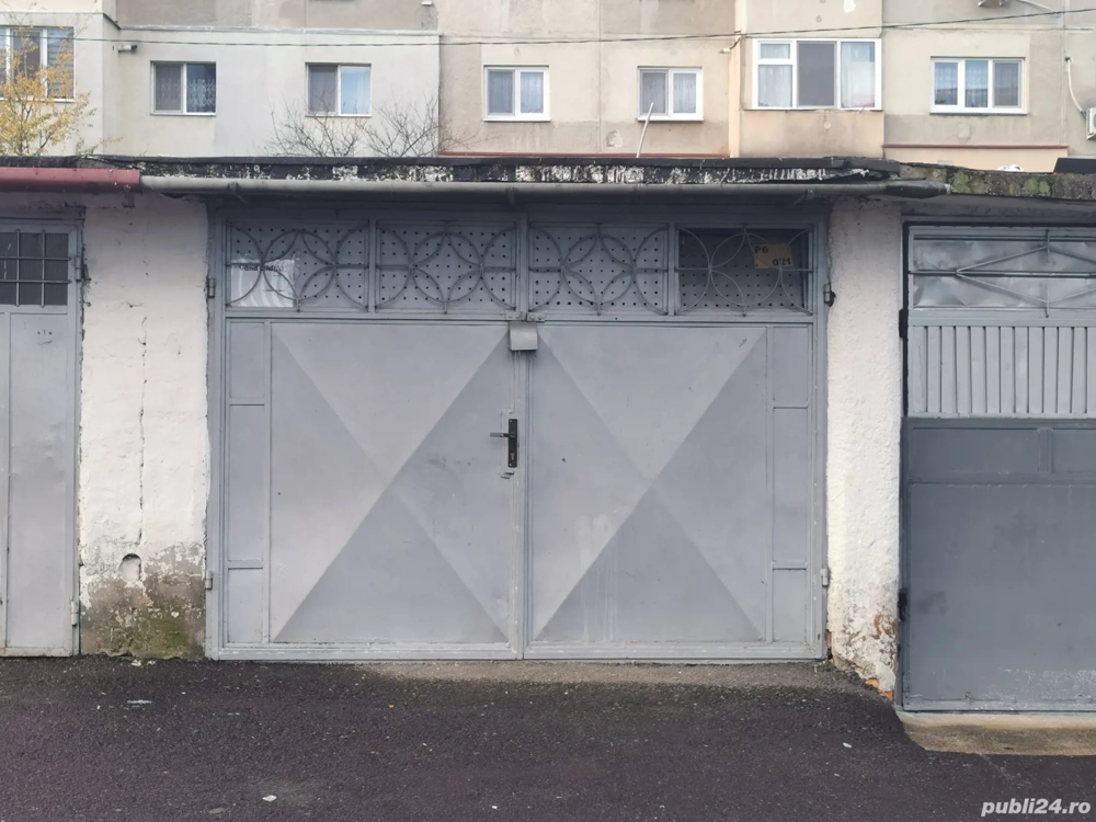 Închiriez   vând garaj