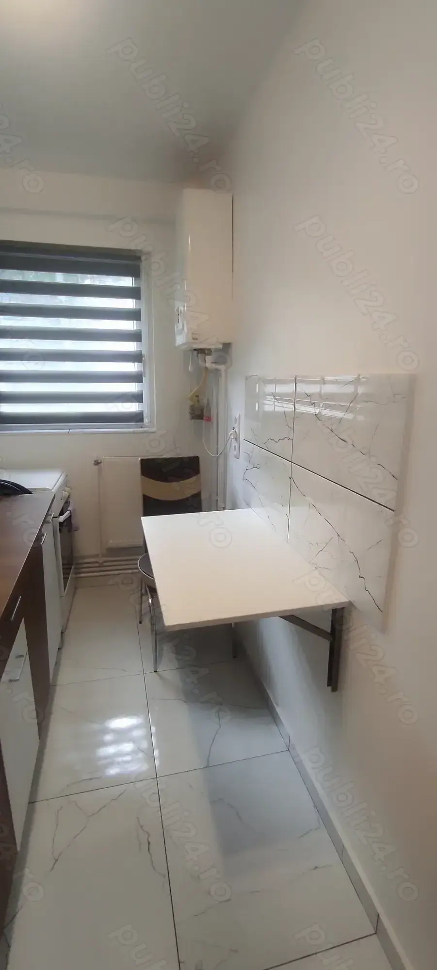 Închiriez apartament două camere 