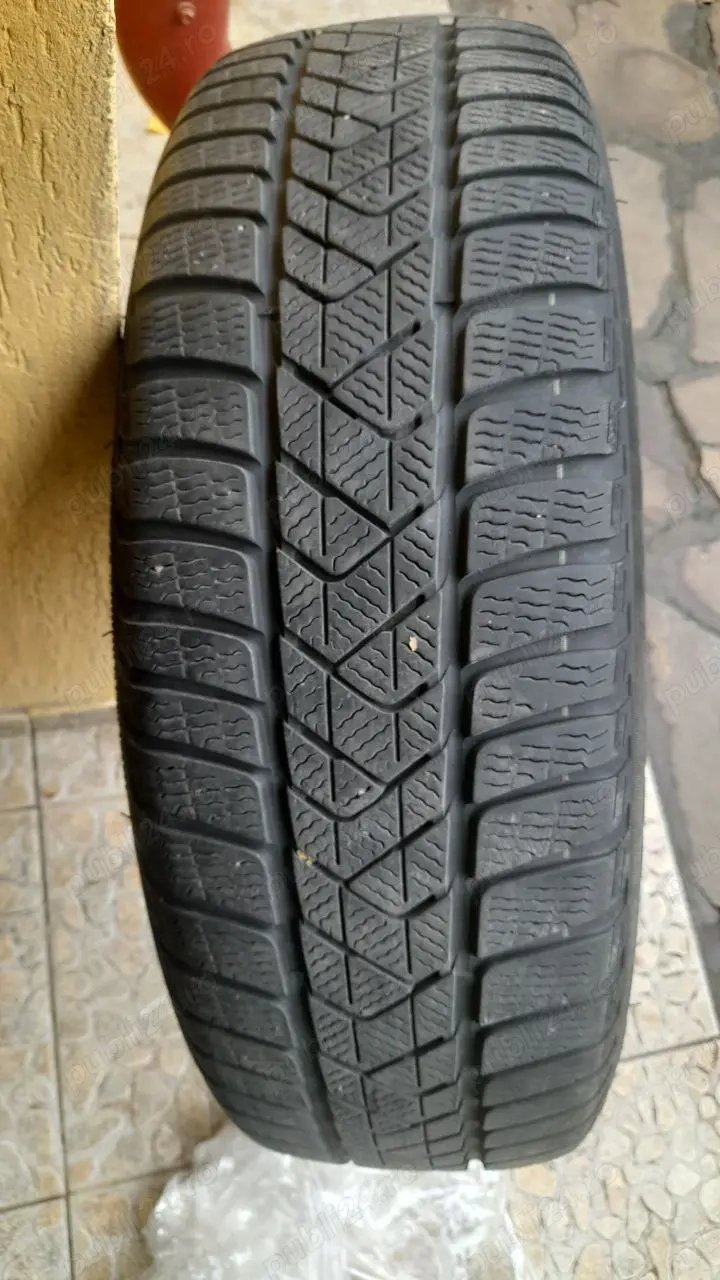 Anvelope Iarna 225/60/18 Pirelli SottoZero 3 104 H RunFlat M+S Sh 2 Buc.