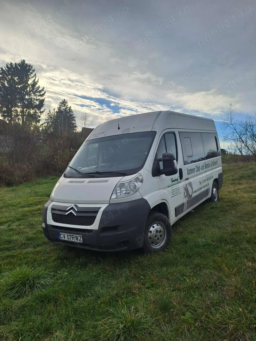 Vând Citroen Jumper Microbuz din 2012-9locuri,recent înmatriculat