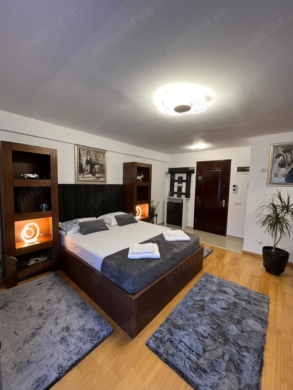 Ideal pentru investitie, apartament (garsoniera) cu 1 cameră exclusivist in Centrul istoric Brasov!