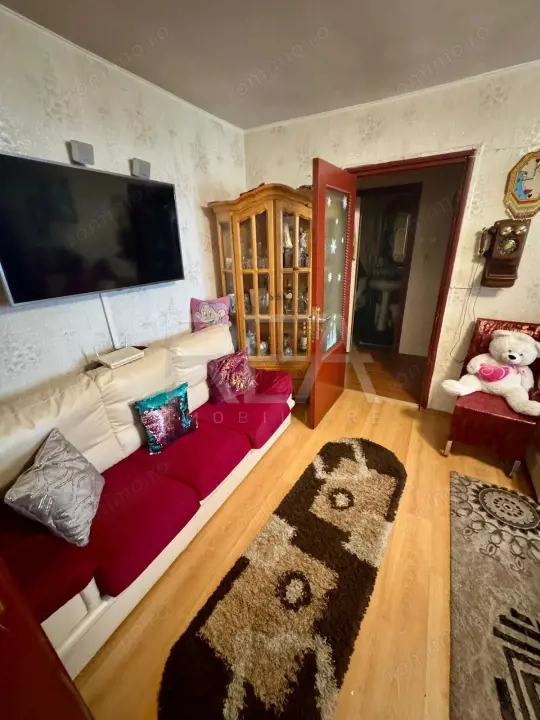 Apartament 4 camere Vitan – 96 mp, 2 balcoane, bloc reabilitat