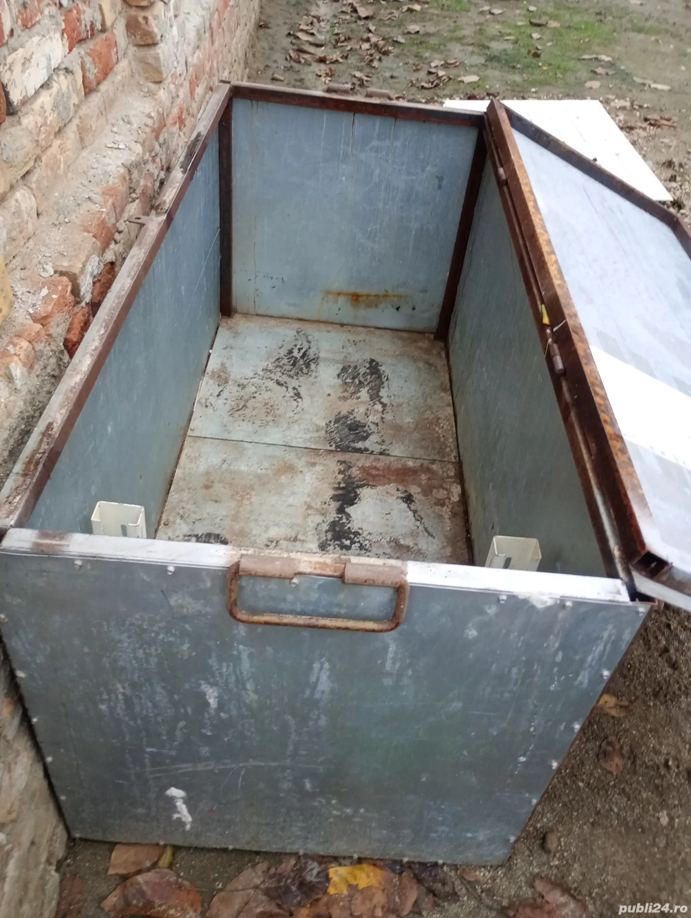 vând ce se vede in poza la prețu de 400 roni