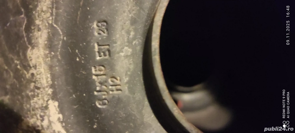 Vând 4 jante de oțel cu cauciucuri de iarnă de 185 65 15