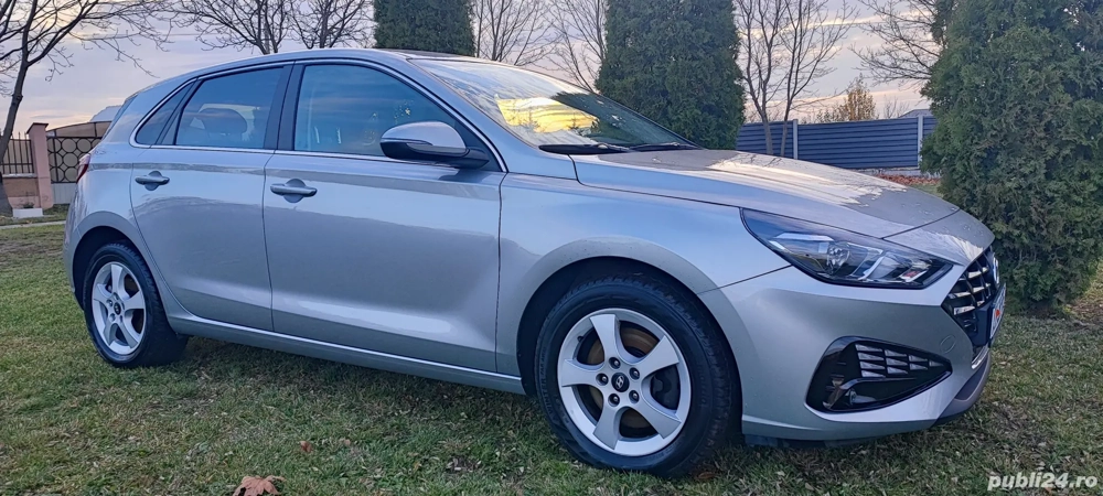 Hyundai i30 Hatchback 1,5 benzina 2021 42000 km