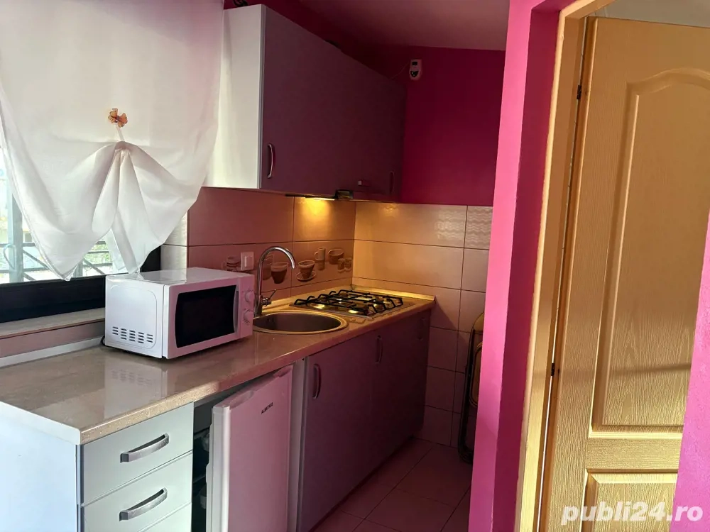  proprietar dau spre inchiriere garsoniera  