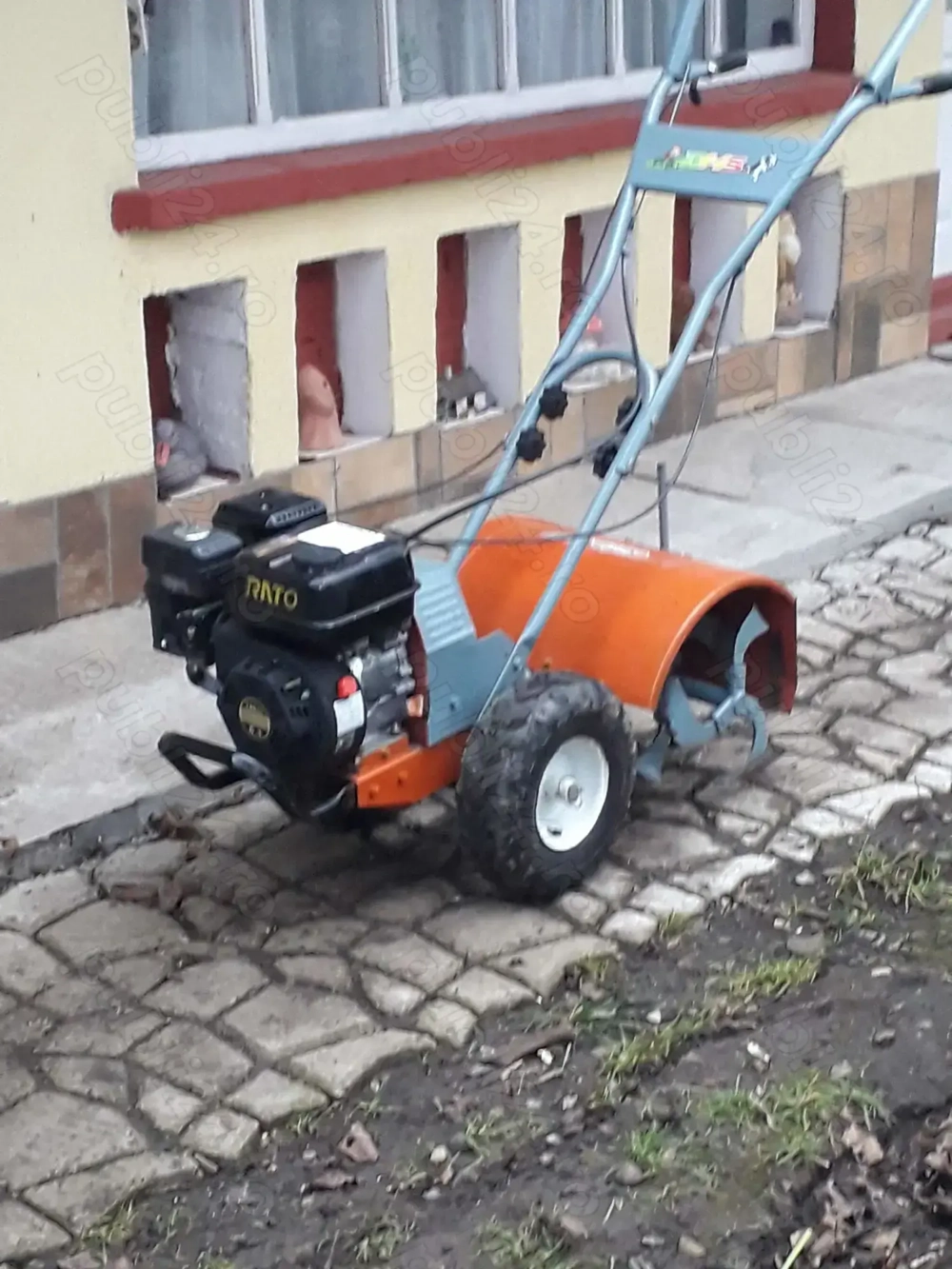 Motocultor  pe benzina , 7cp funcțional 