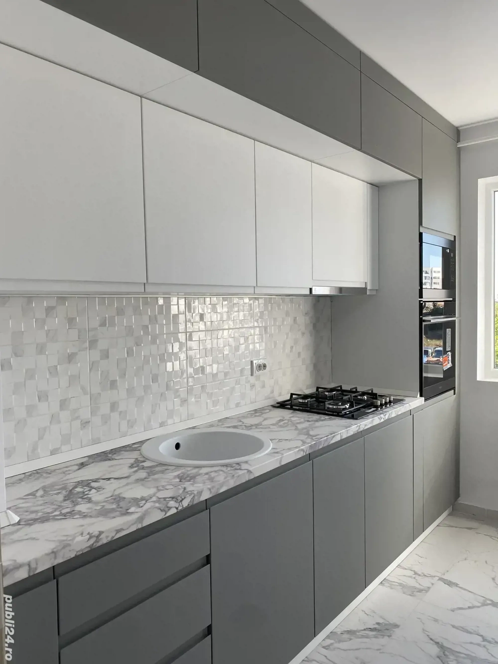 Angajam tâmplar montator 