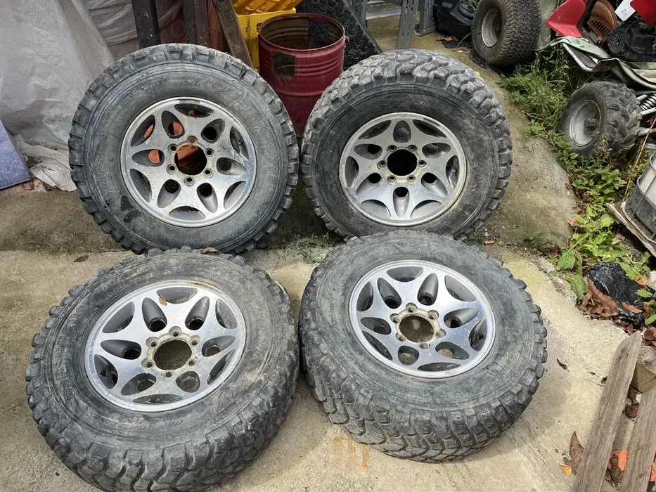 Set 4 jante aliaj si cauciucuri Mistubishi L200 / Pajero