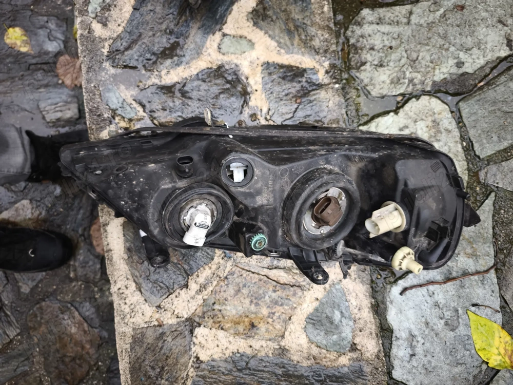 Vand faruri Opel Astra G din dezmembrari stare buna