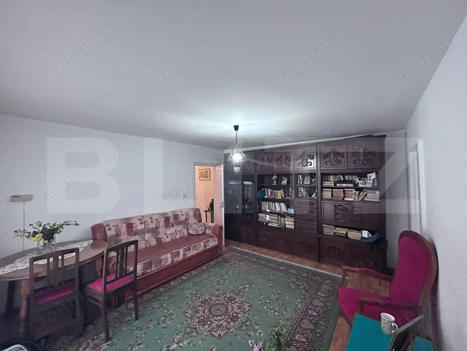 Apartament 3 camere-Zona 9 Mai