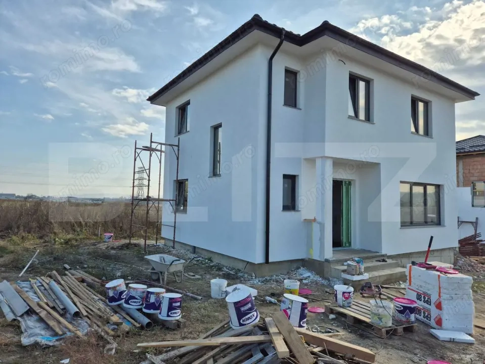 Casa etaj, 120 mp utili, 320 mp teren, zona Burdujeni