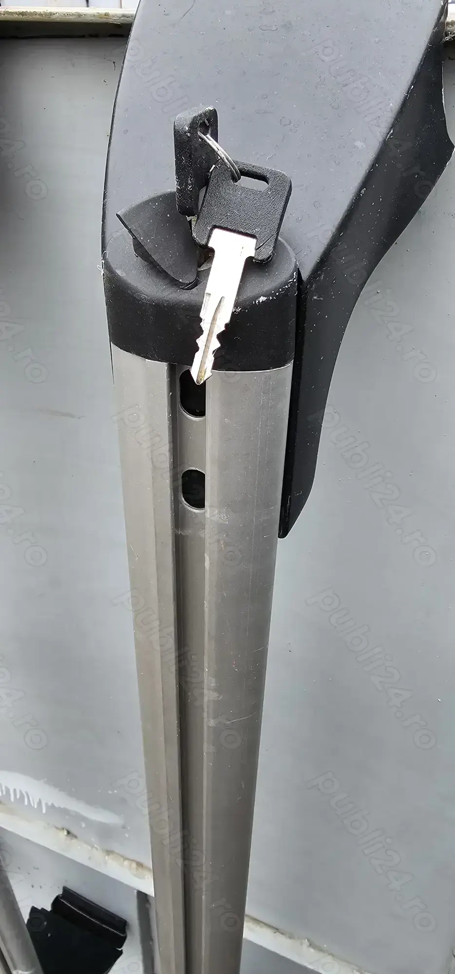 Vând bare transversale dedicate Mercedes 