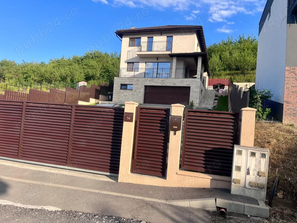 Vând casă complet utilată, 240 mp + 500 mp teren, Dezmir-str. Pădurii 