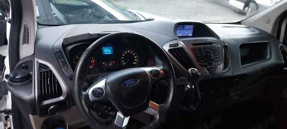 Schimb  Ford  Custom