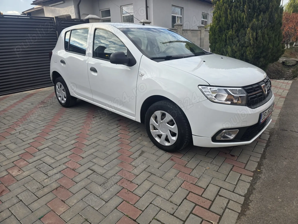 Dacia Sandero 2019 luna 04 Prim Proprietar Persoana fizica. Motor 1000 benz 106000KM!