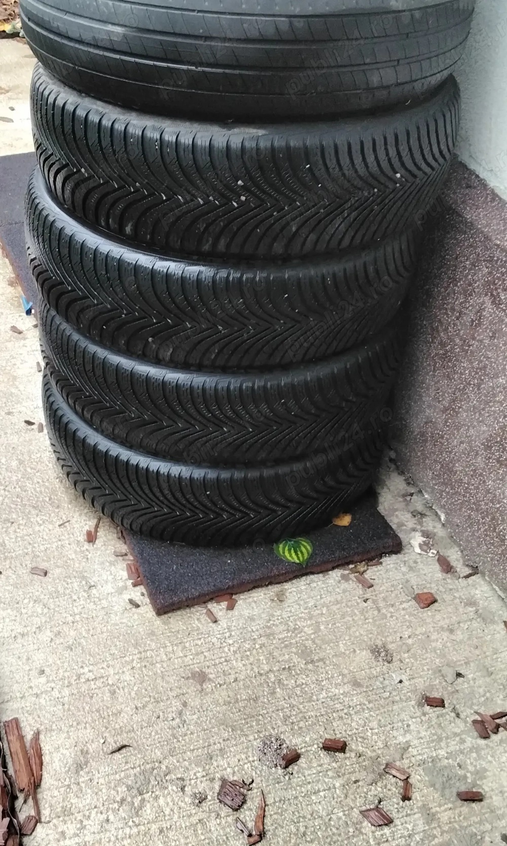 Anvelope de iarna  R20