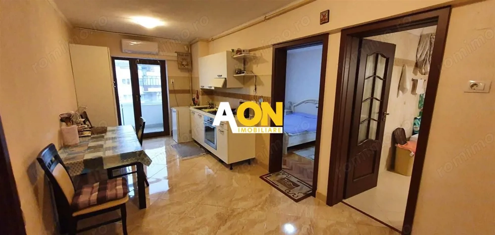 Apartament 2 camere, etaj 5, B-dul Transilvaniei